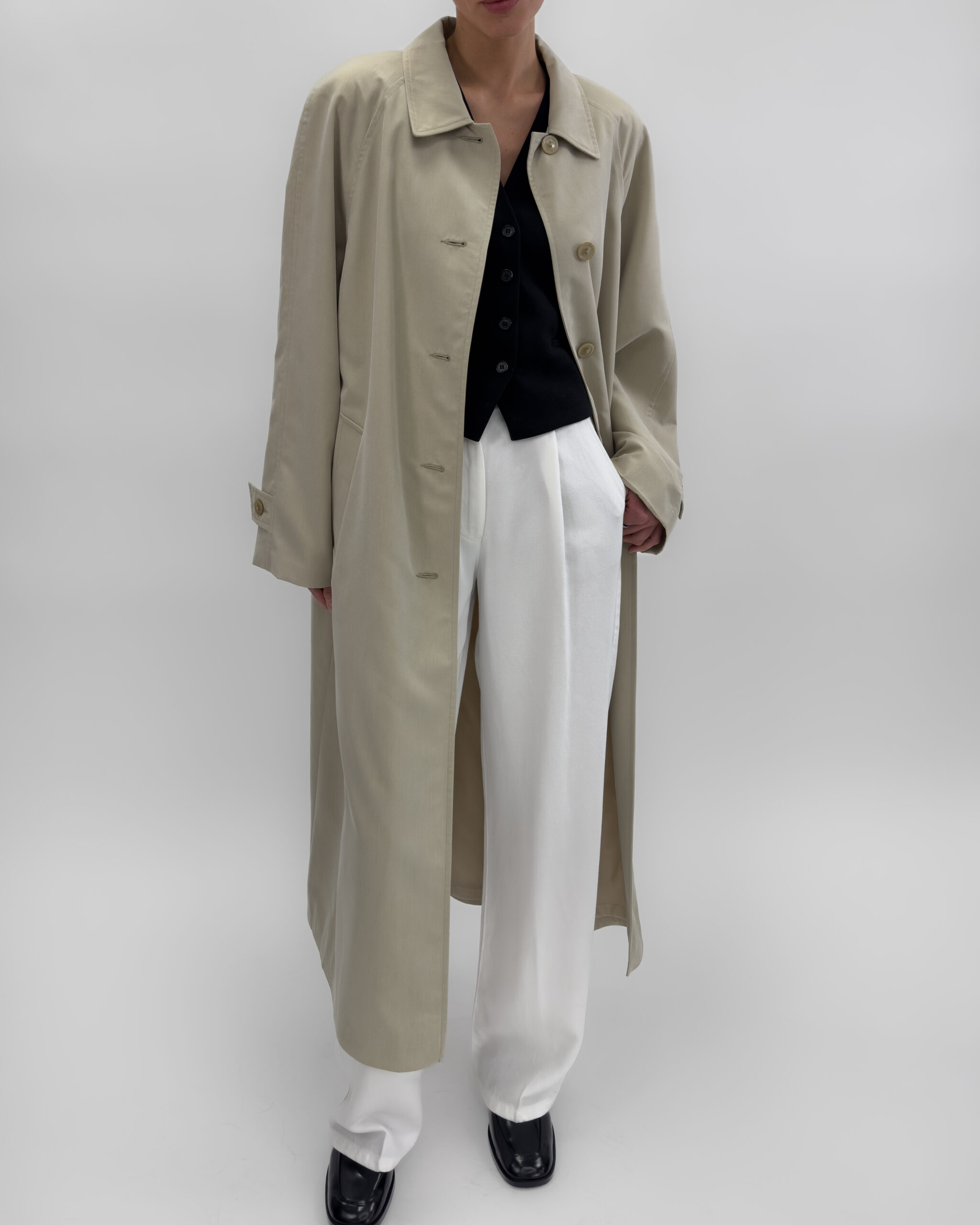 Light Unisex Trench Coat in Beige