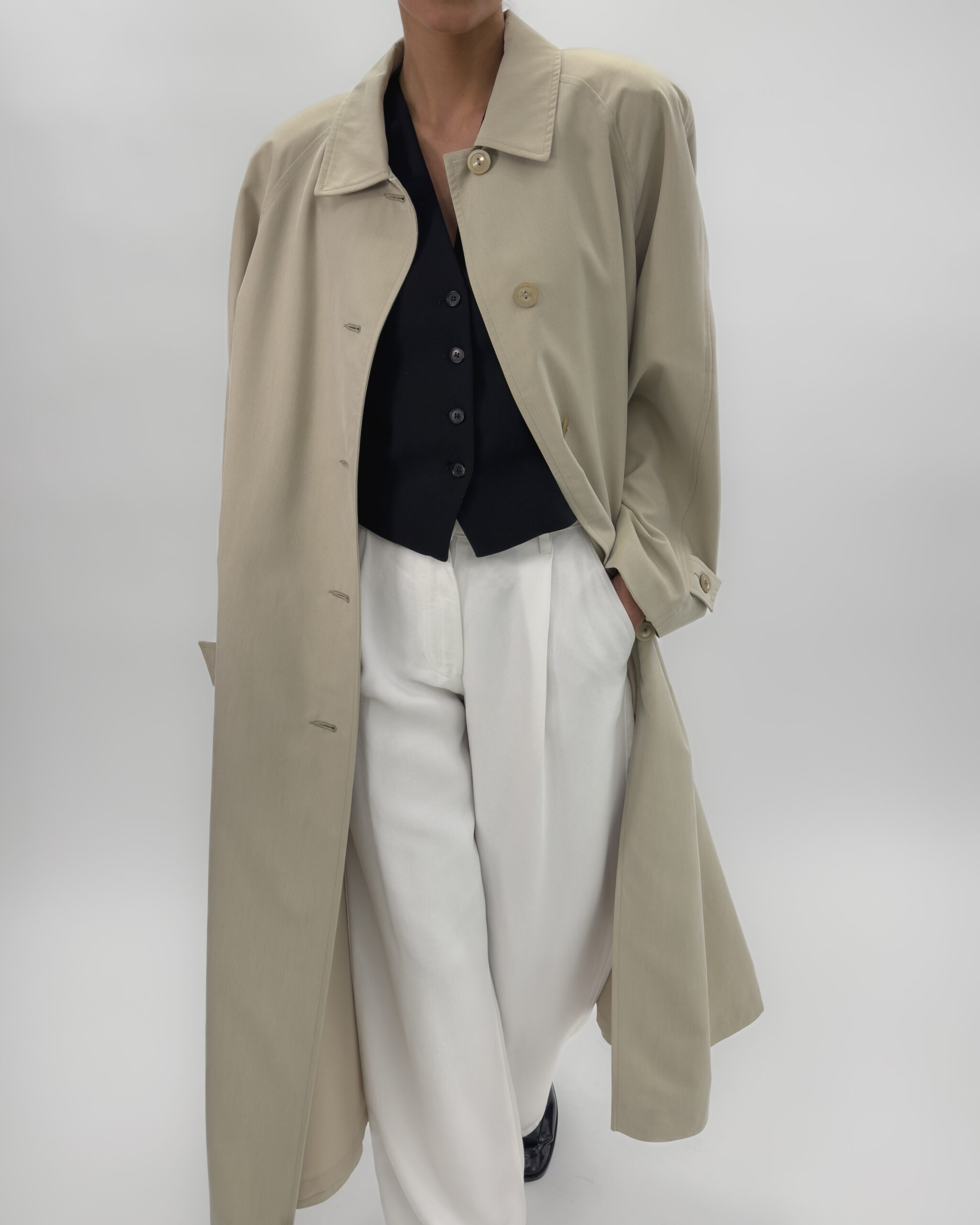 Light Unisex Trench Coat in Beige