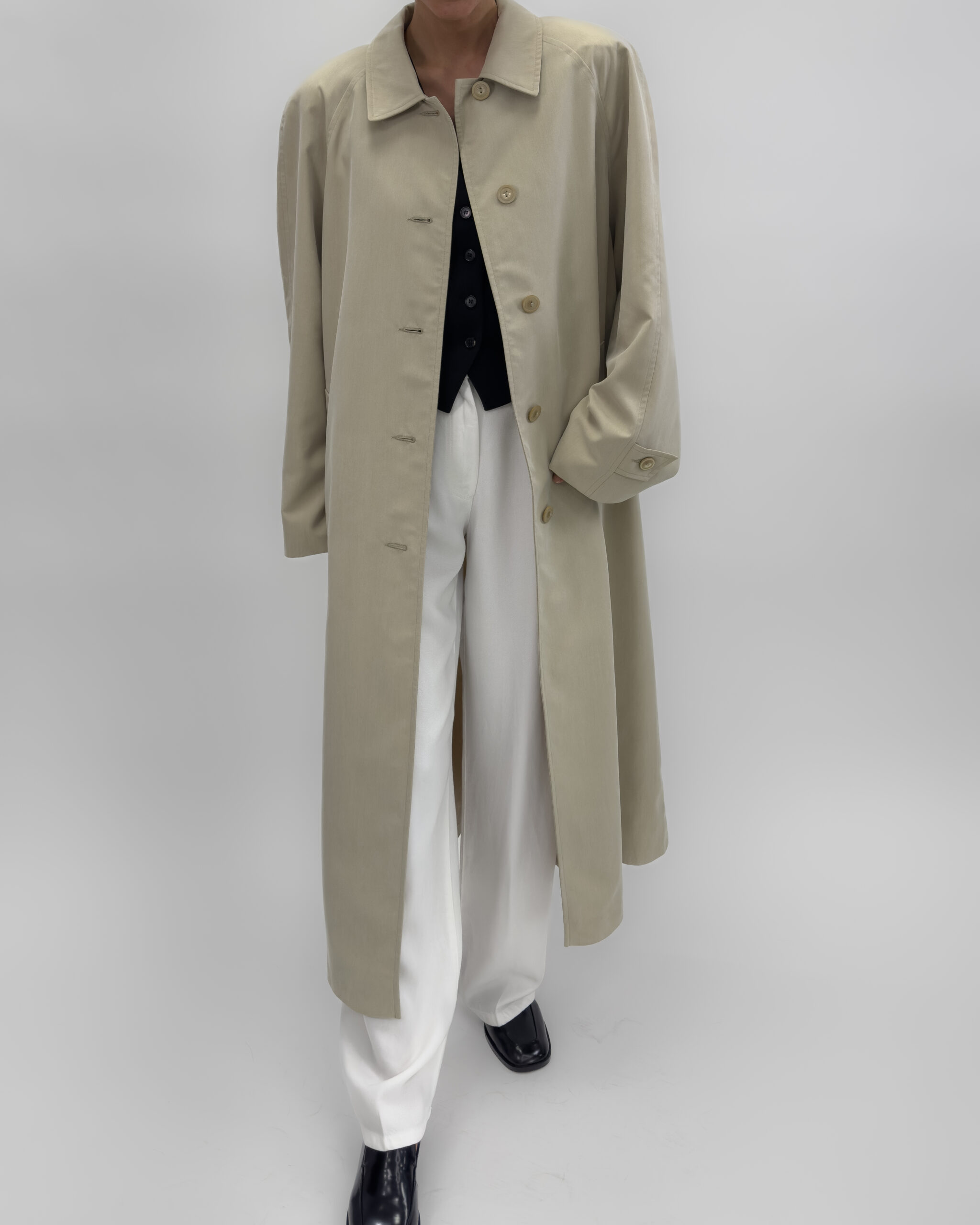 Light Unisex Trench Coat in Beige