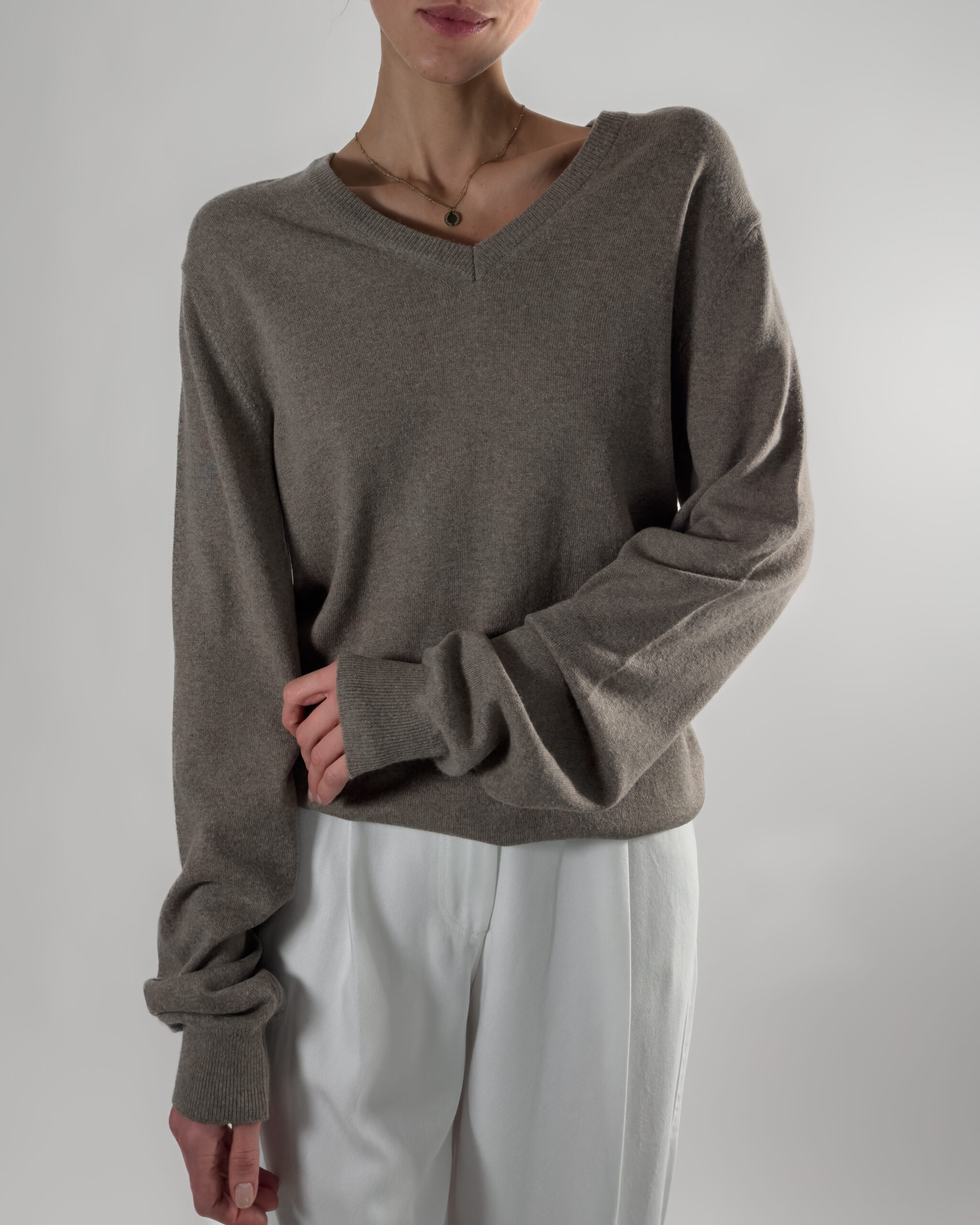 Cashmere Blend V-Neck Sweater | Taupe