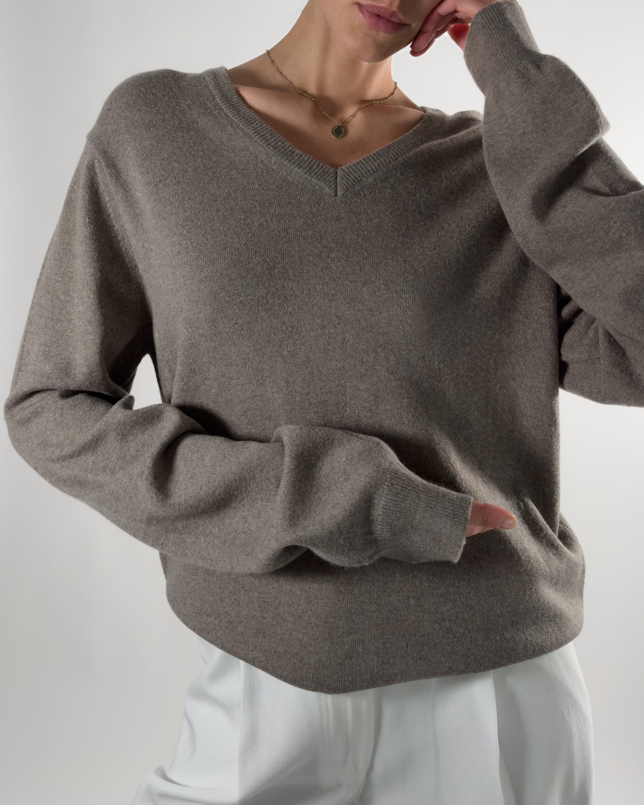 Cashmere Blend V-Neck Sweater | Taupe