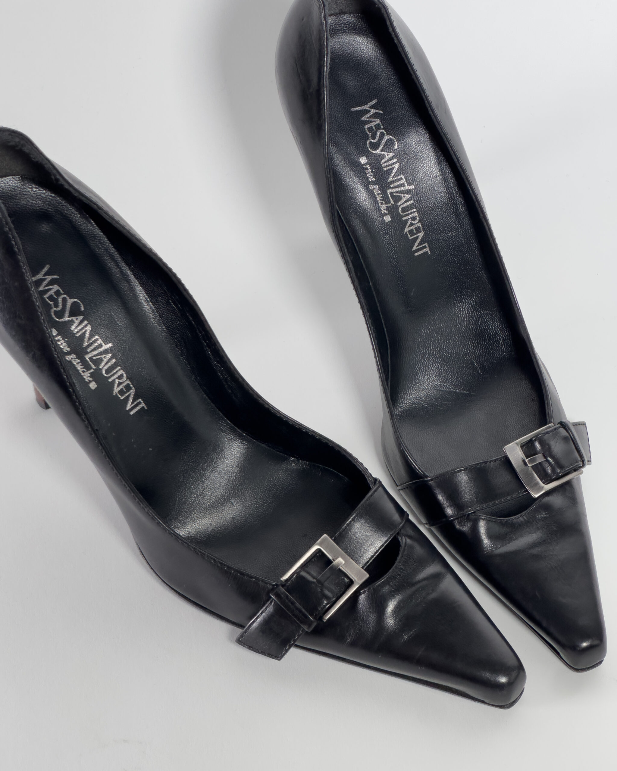 Yves Saint Laurent Leather Pumps | Black