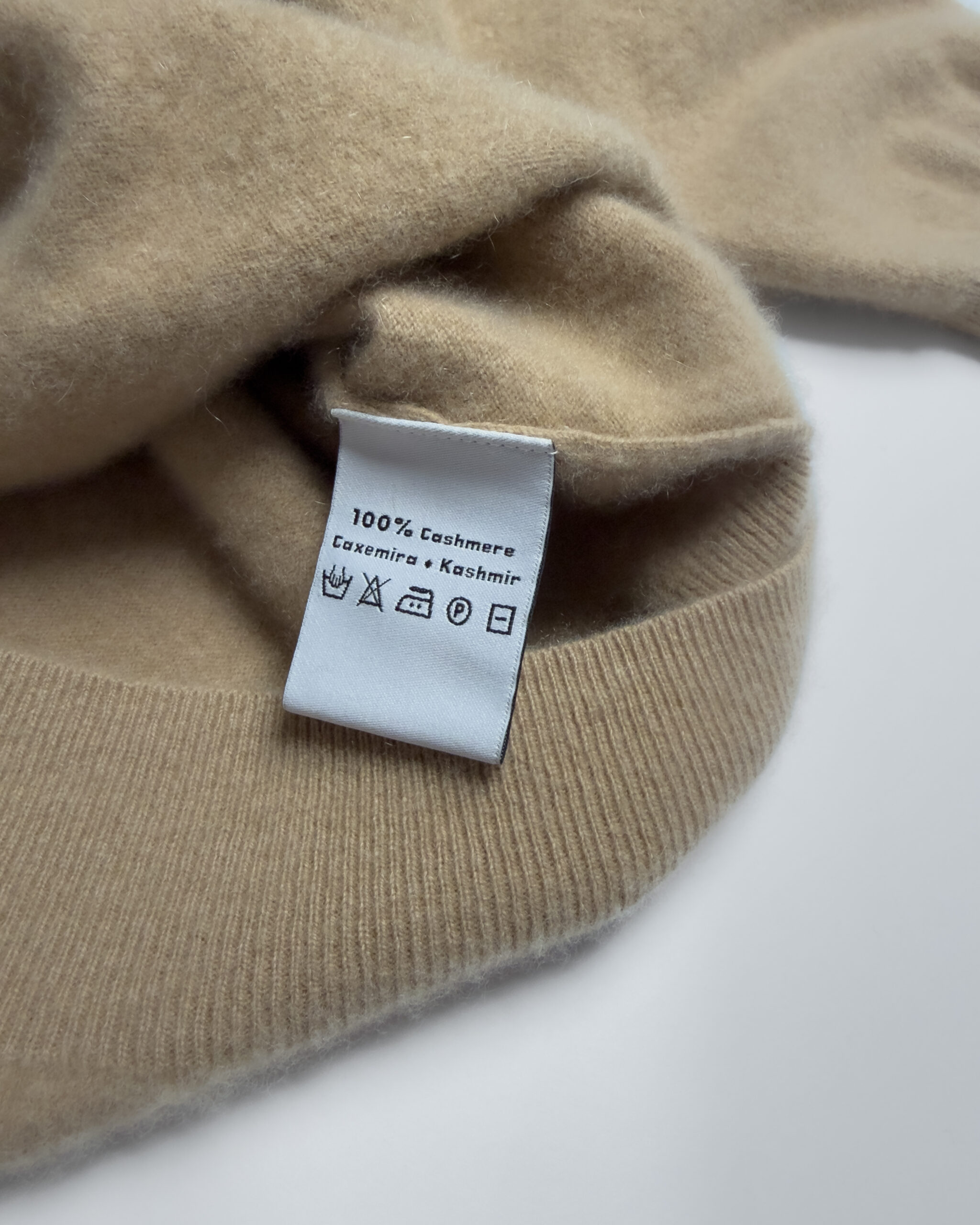 Kappa Pure Cashmere V-Neck Sweater | Beige