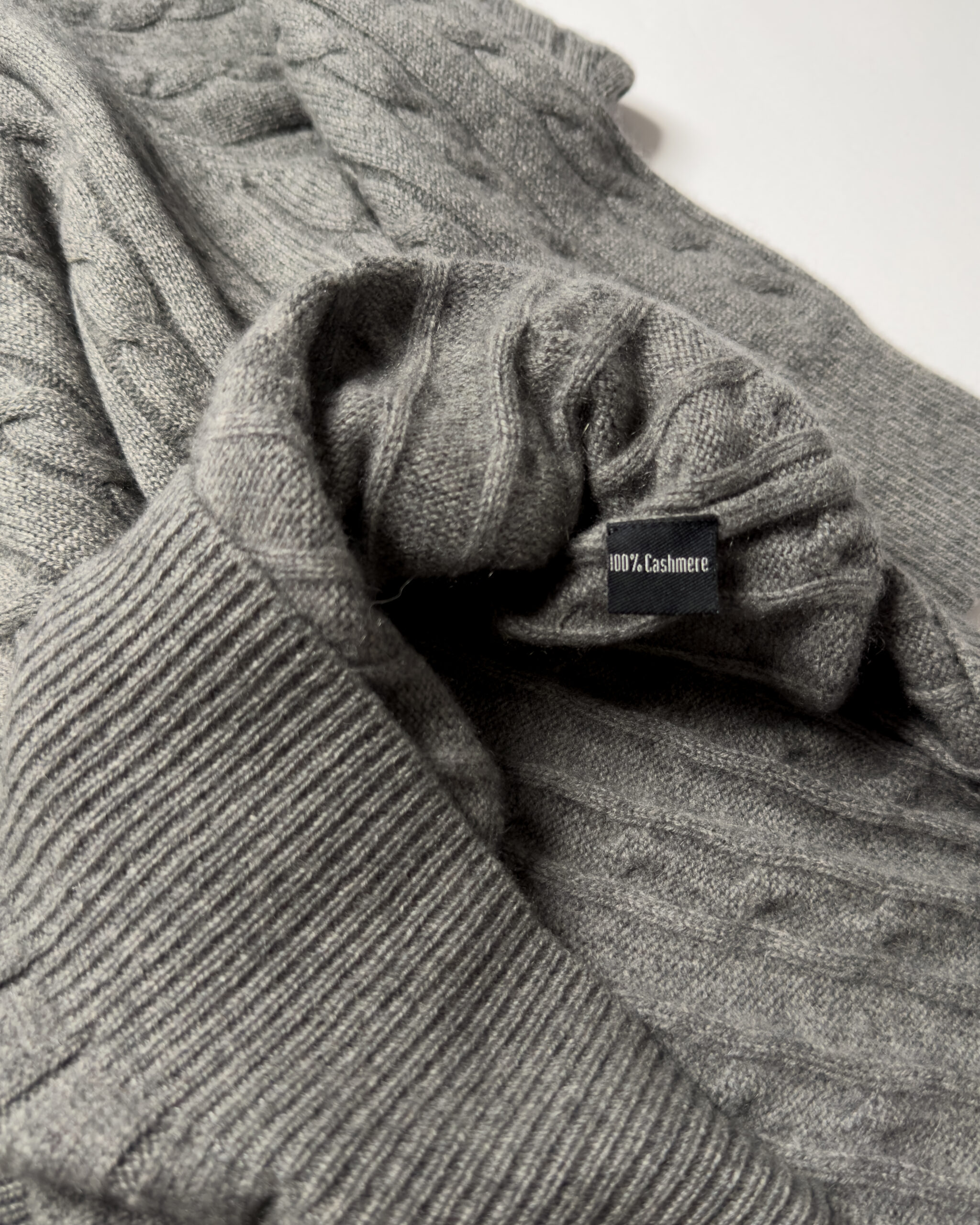 Pure Cashmere Cable Knit Sweater | Grey