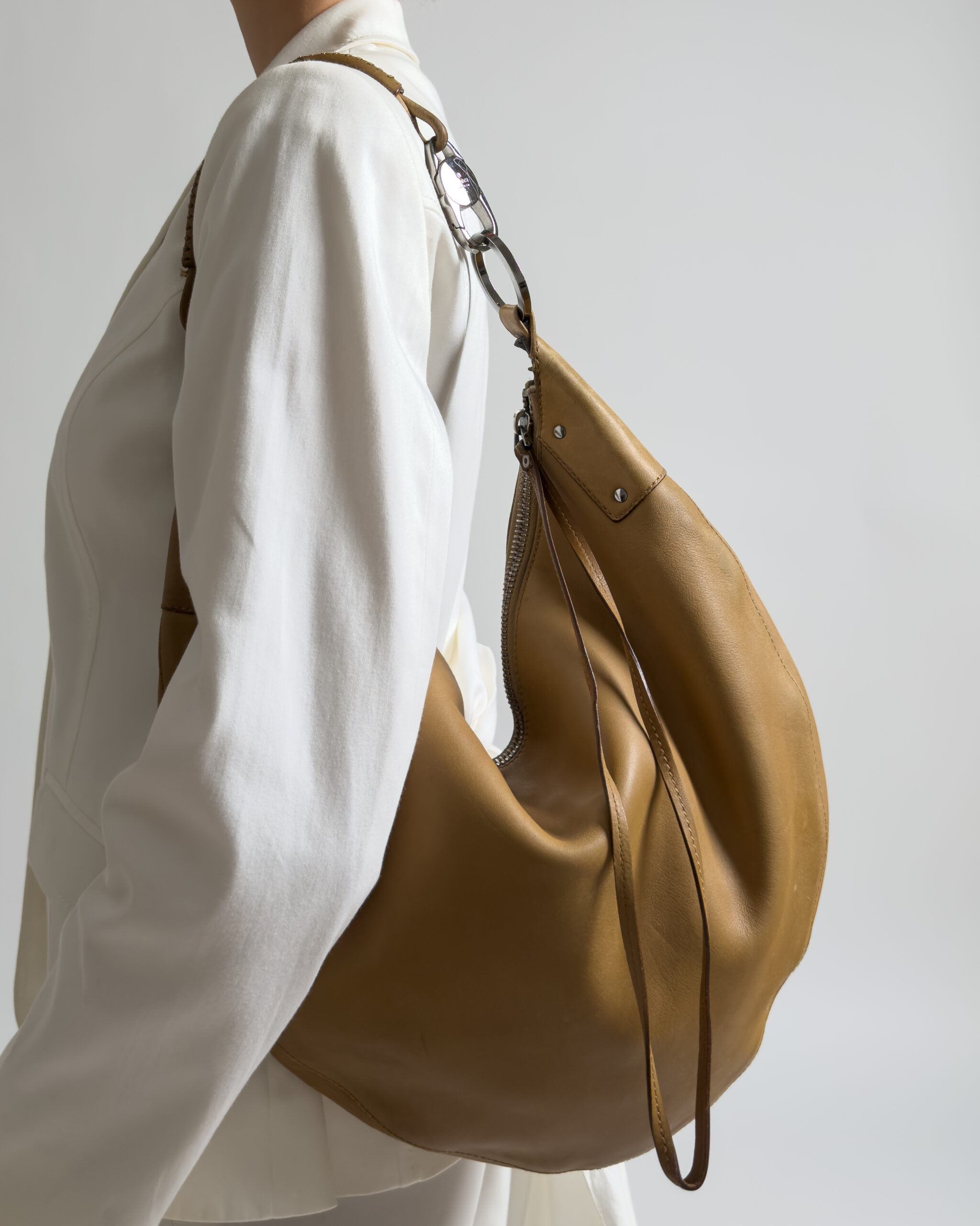 Gucci Leather Half Moon Bag | Camel