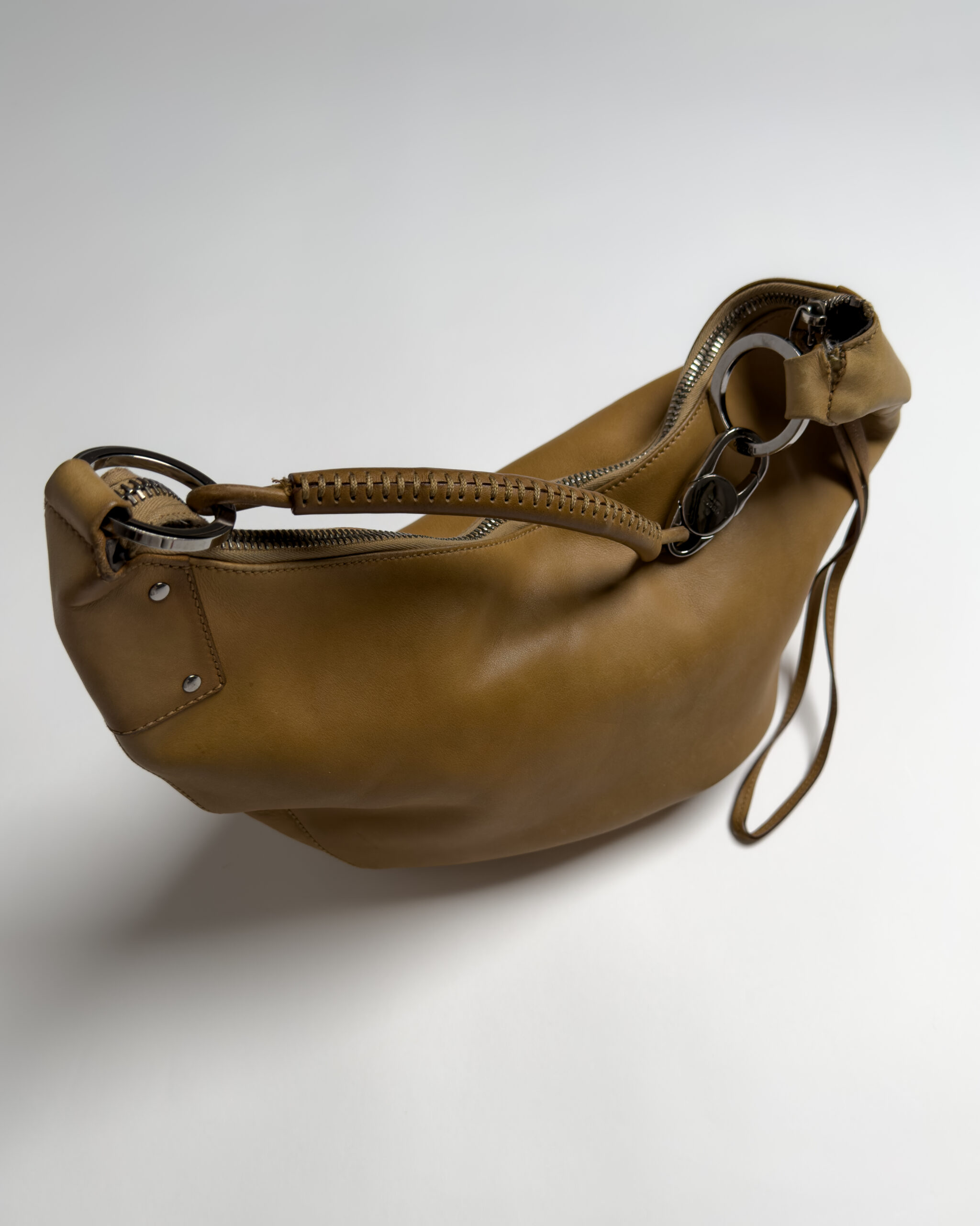 Gucci Leather Half Moon Bag | Camel