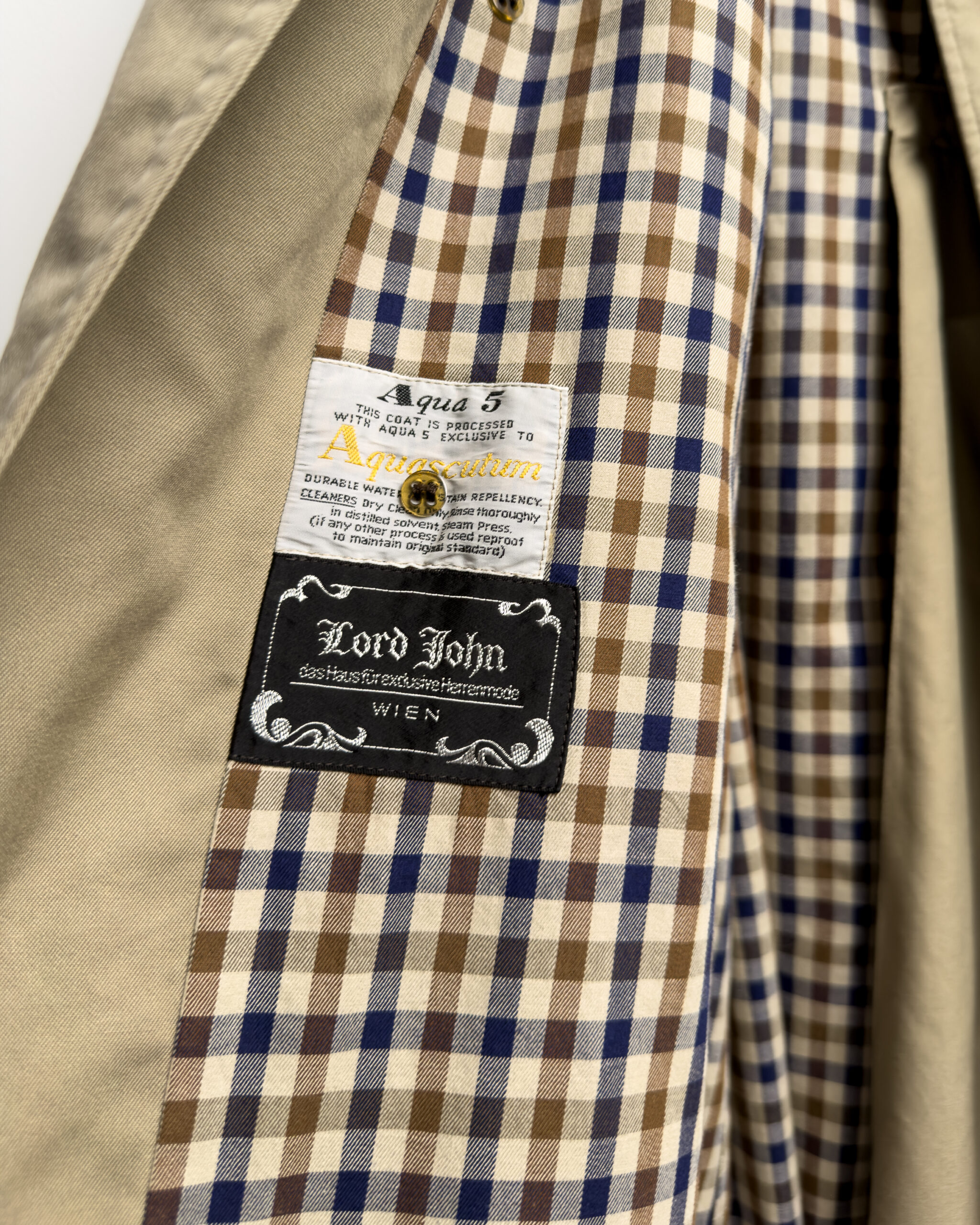 Aquascutum Double-Breasted Trench Coat | Khaki Olive