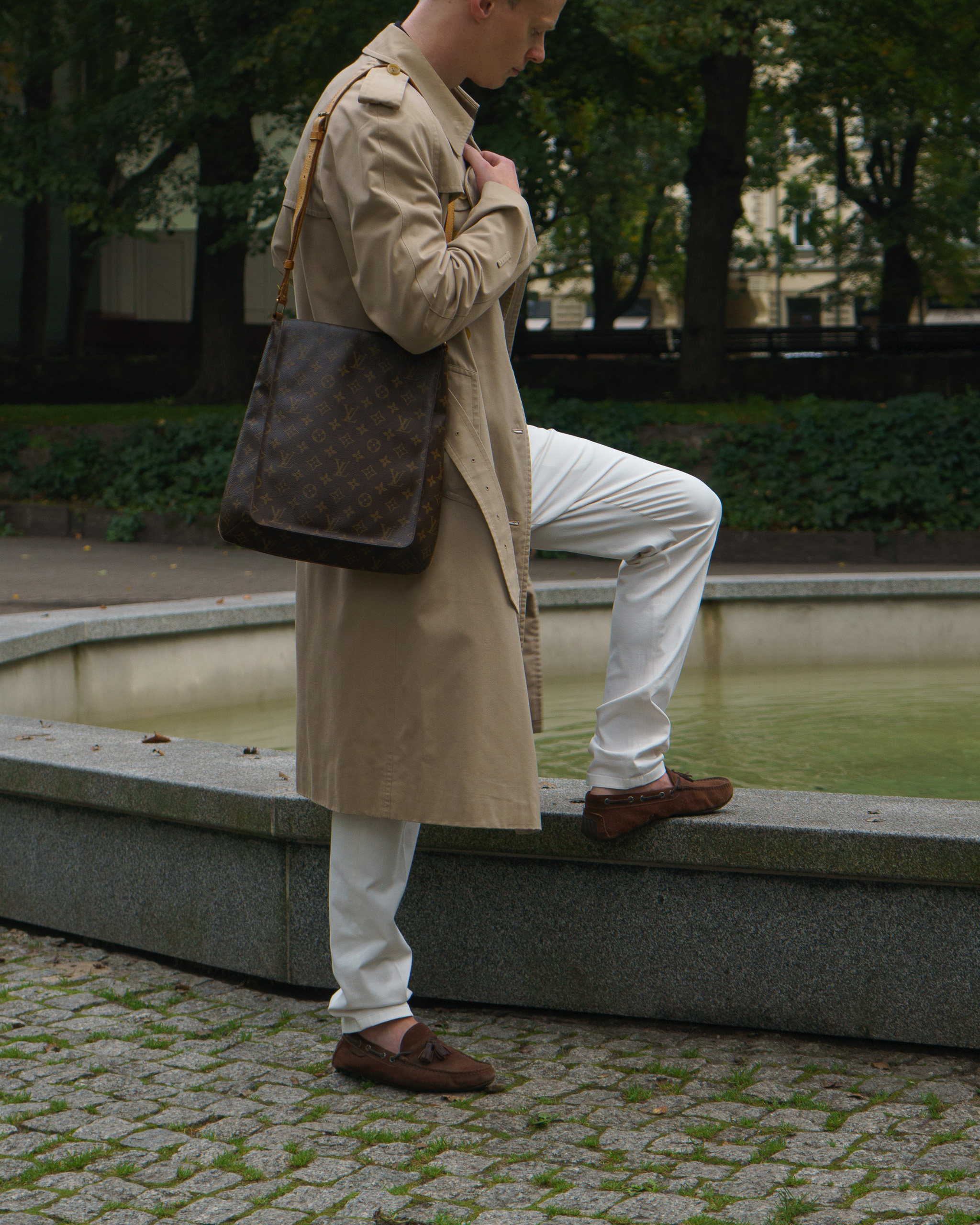 Louis Vuitton Musette Monogram Shoulder Bag | Brown